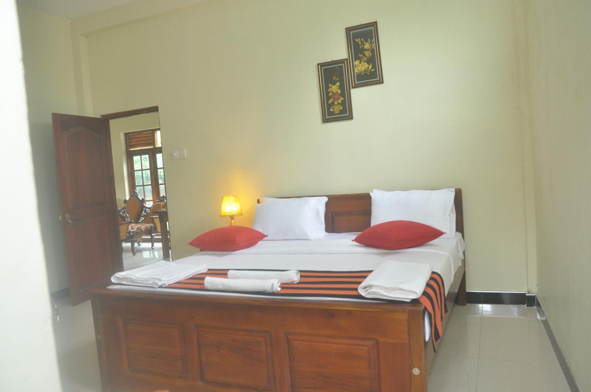 The Max Villa Negombo Exteriér fotografie